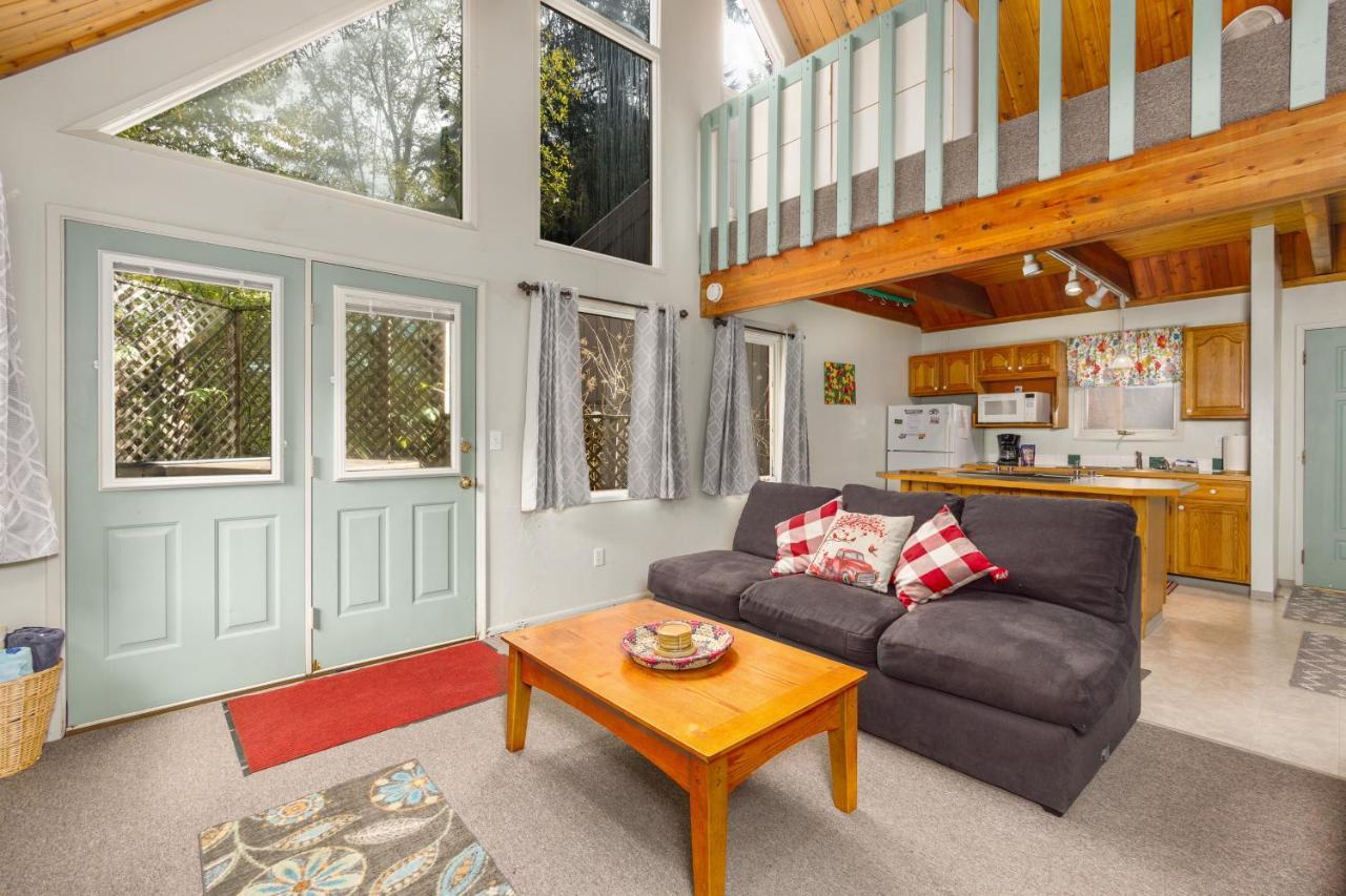 Snowbird Chalet #8 Girdwood Exterior photo